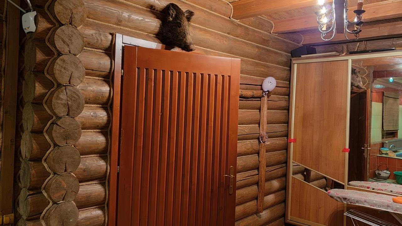 ウージュホロド Viktoriaヴィラ エクステリア 写真
